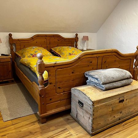 Ferienhaus Goebel'S Gute Stube Wirfus エクステリア 写真