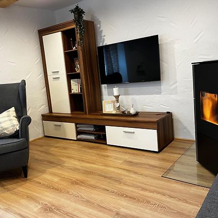 Ferienhaus Goebel'S Gute Stube Wirfus エクステリア 写真