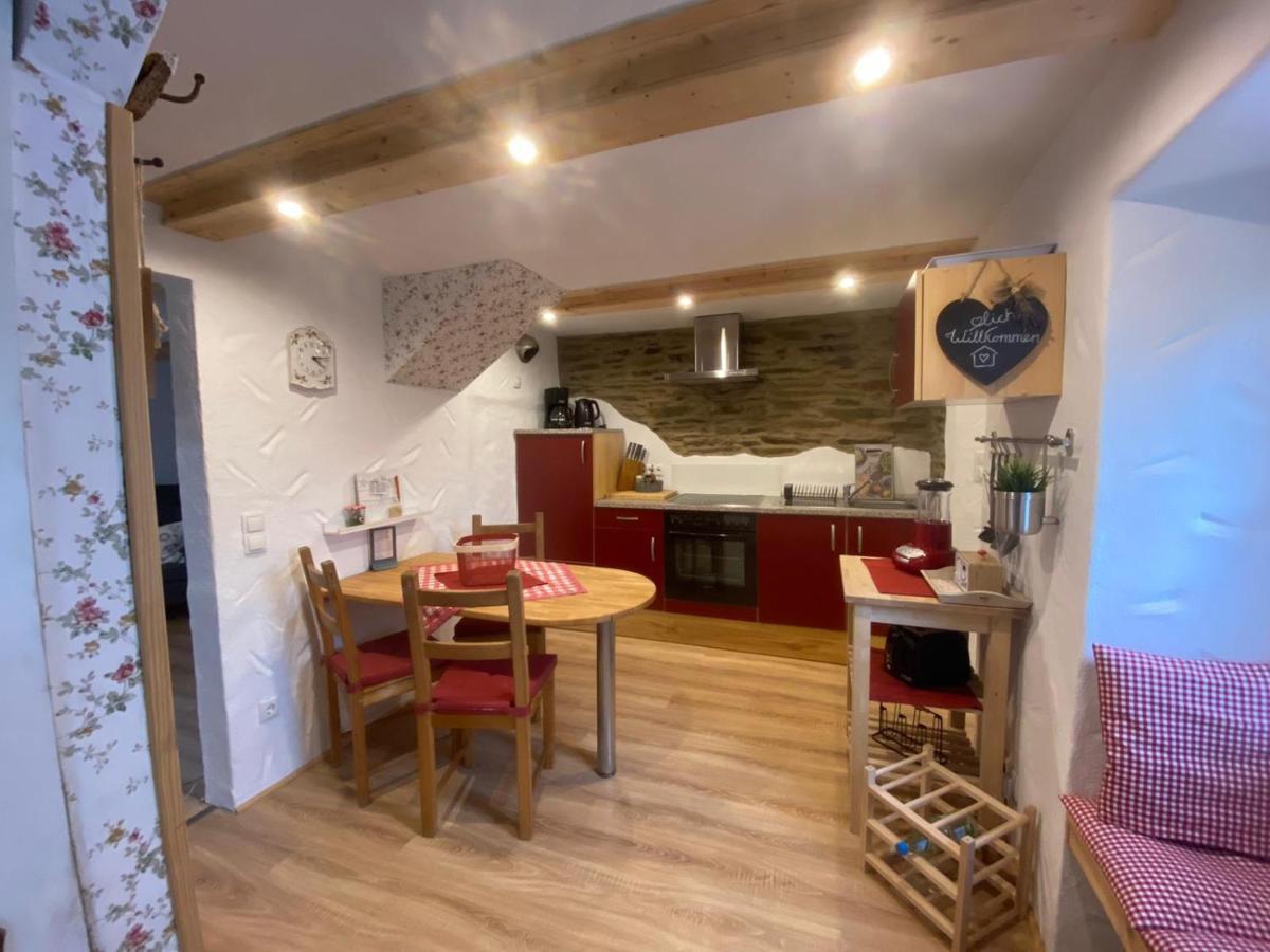 Ferienhaus Goebel'S Gute Stube Wirfus エクステリア 写真