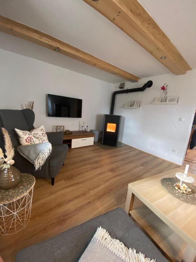 Ferienhaus Goebel'S Gute Stube Wirfus エクステリア 写真