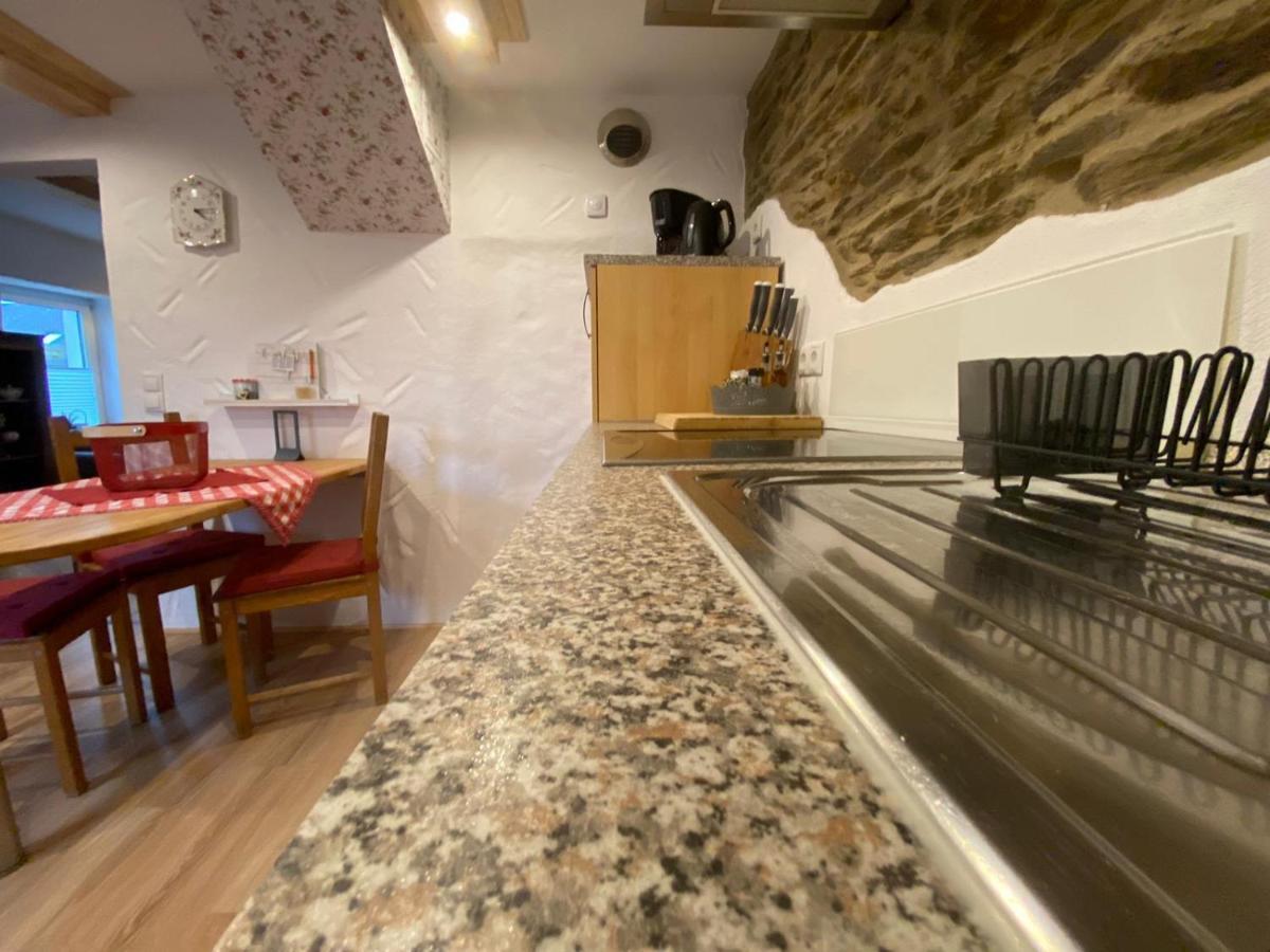 Ferienhaus Goebel'S Gute Stube Wirfus エクステリア 写真