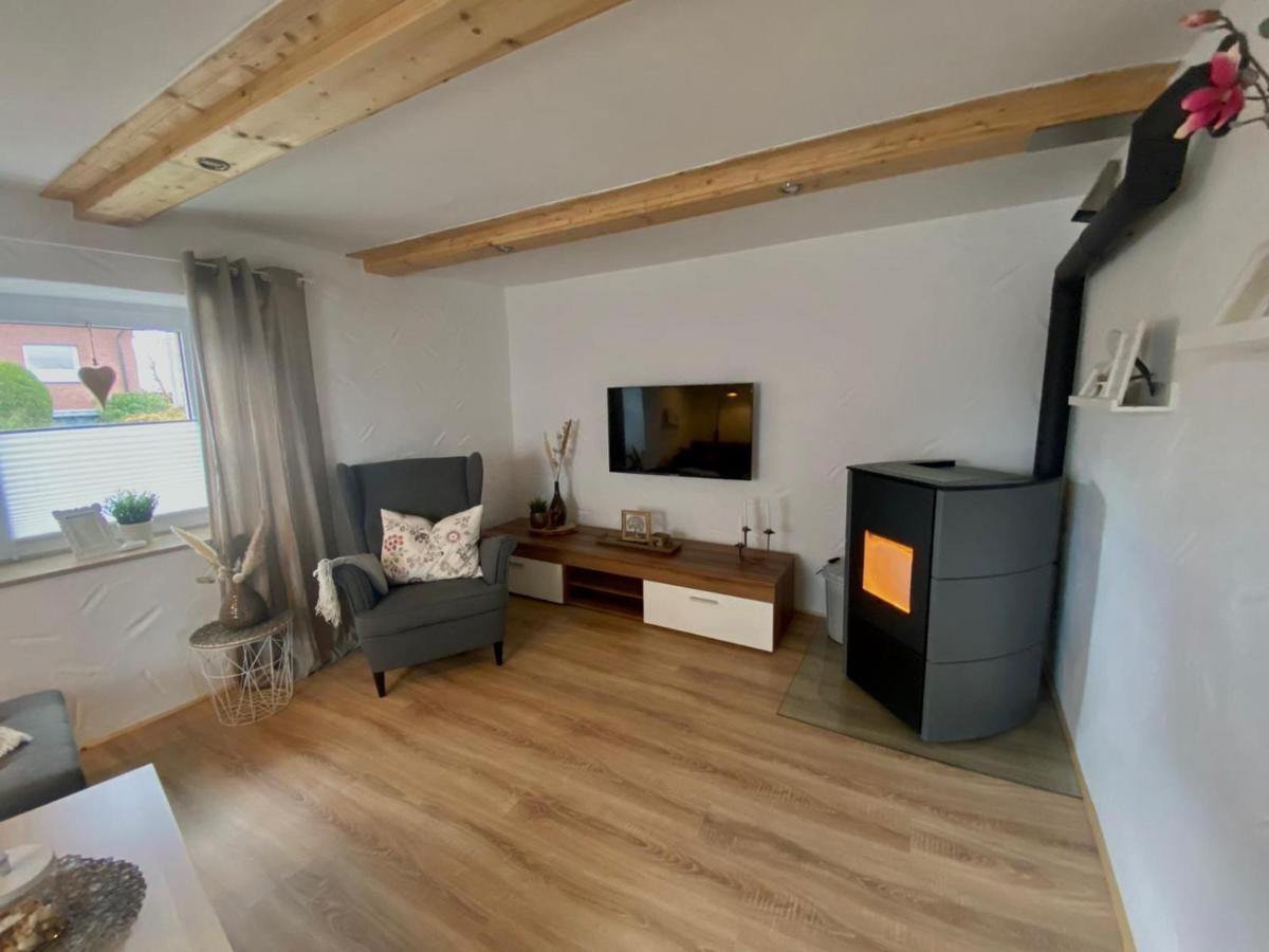Ferienhaus Goebel'S Gute Stube Wirfus エクステリア 写真