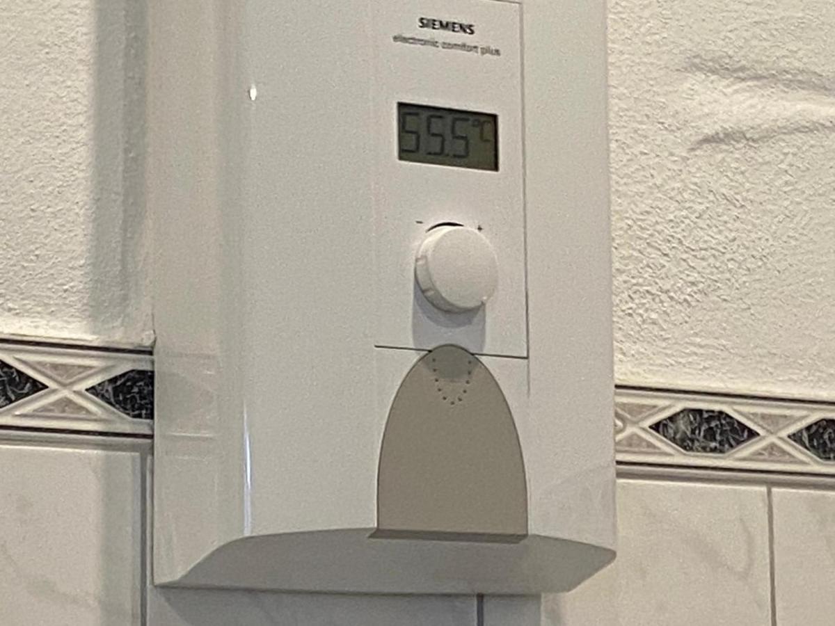 Ferienhaus Goebel'S Gute Stube Wirfus エクステリア 写真