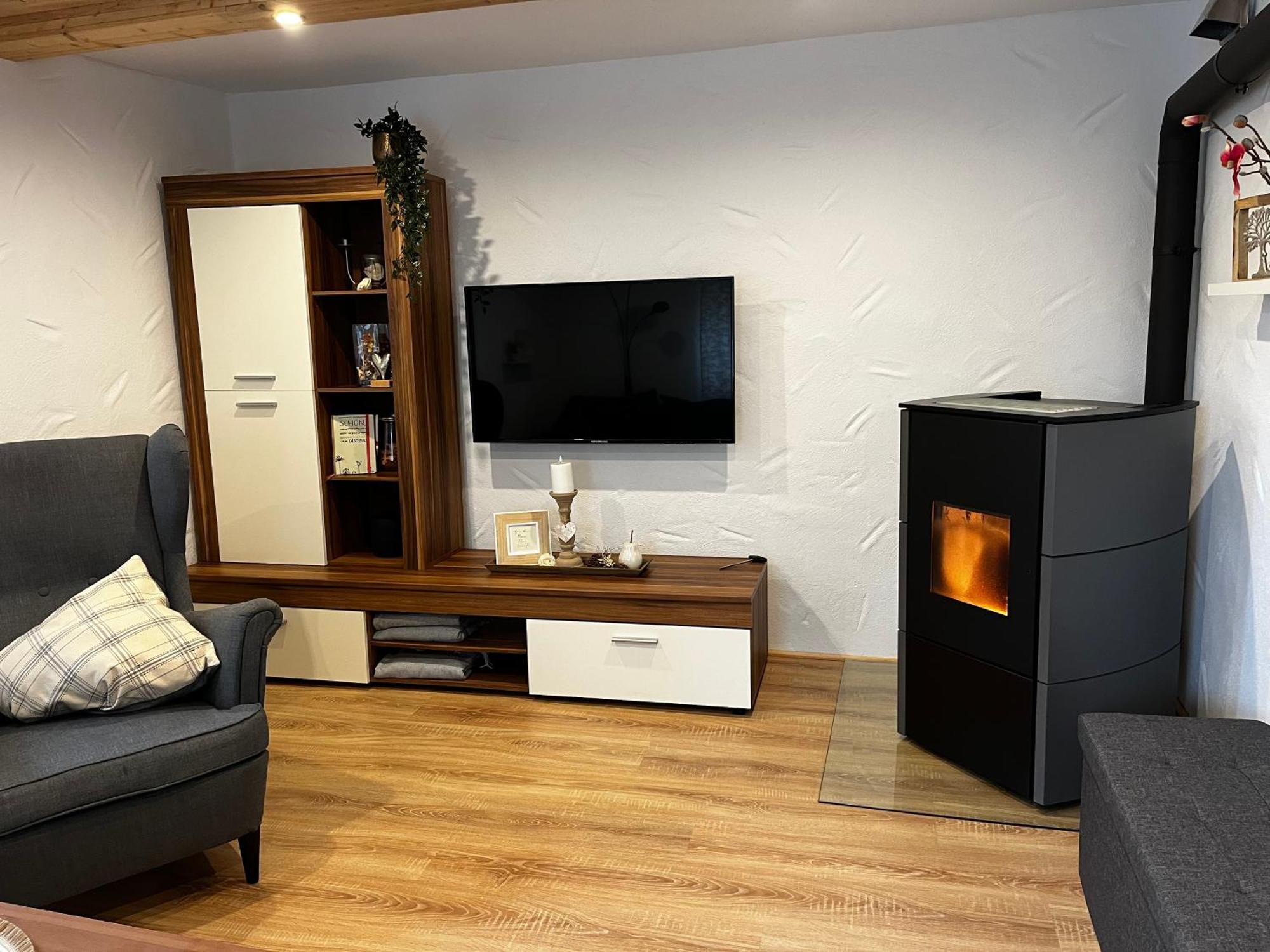 Ferienhaus Goebel'S Gute Stube Wirfus エクステリア 写真