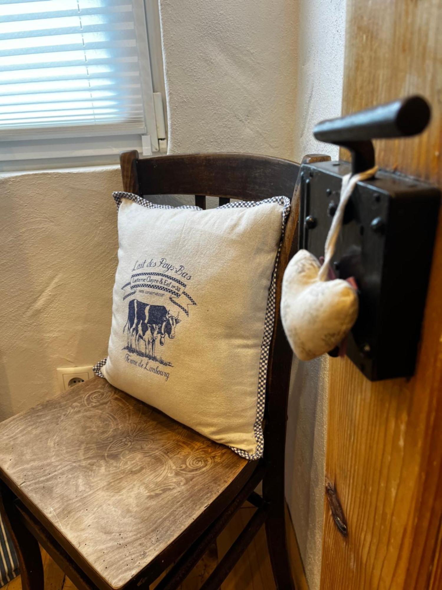 Ferienhaus Goebel'S Gute Stube Wirfus エクステリア 写真